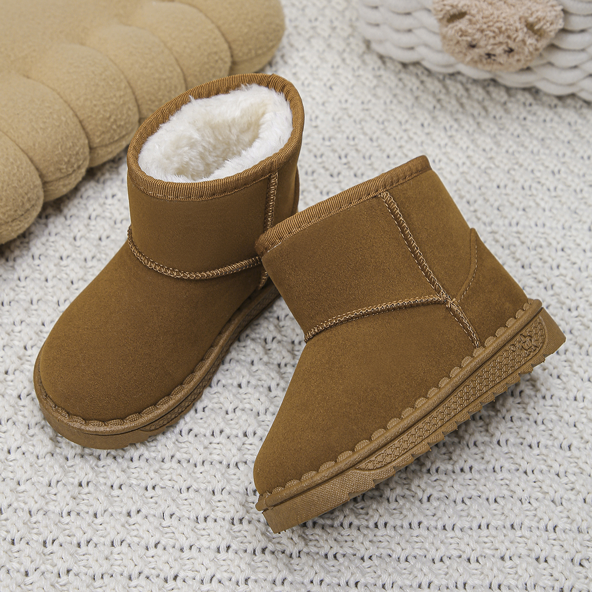 Leather snow boots for women - short boots