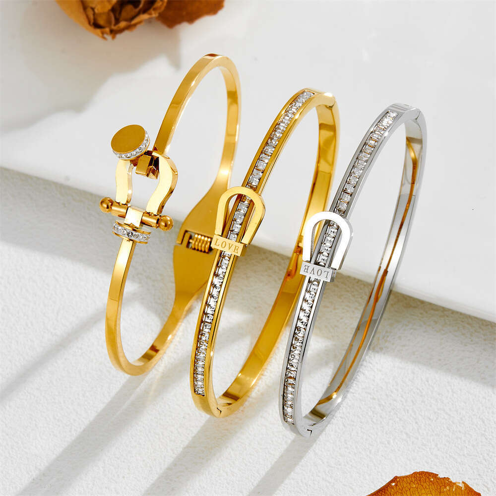 Trendy Elegant INS Style LOVE Single Row Dia Bracelet Couple Fashion