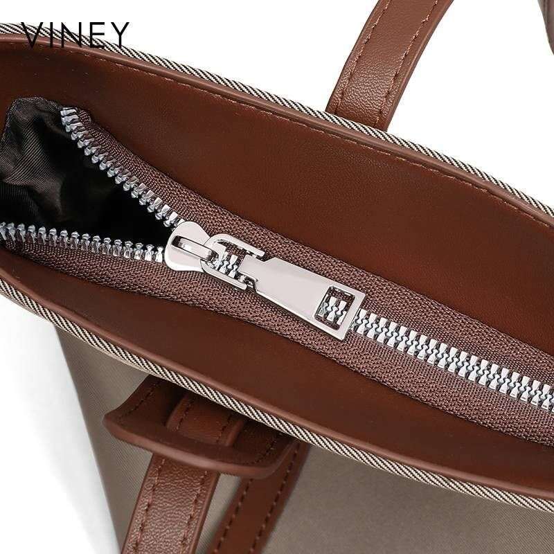 Niche High-capacity Tote Bags For Women 2025 New In Versatile Canvas Shoulder Bag Commuting Shopping Waterproof Totes Womens Bag