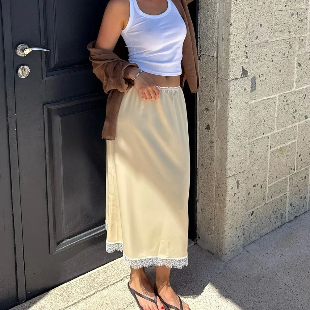 hirigin Women Half Slip Long Skirts Lace Trim Satin Midi Skirt A Line Flowy Silky Maxi Skirt for Under Dress Y2K Streetwear 250903