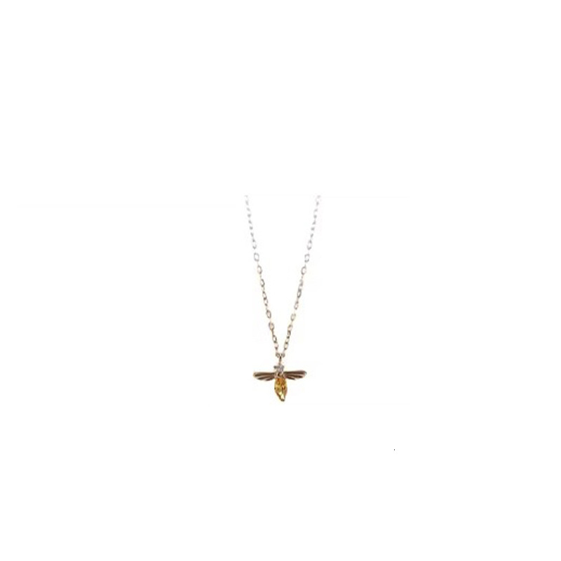 Minimalist Cute Gold Bee Pendant Necklace Light Niche Design Versatile Non-Fading Clavicle Chain