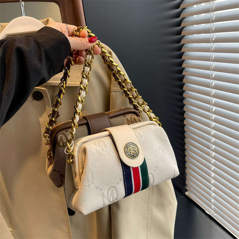 Women's New Niche Free shipping designer Clip Bag Color Matching Versatile Elegant Single Shoulder Crossbody Handbag