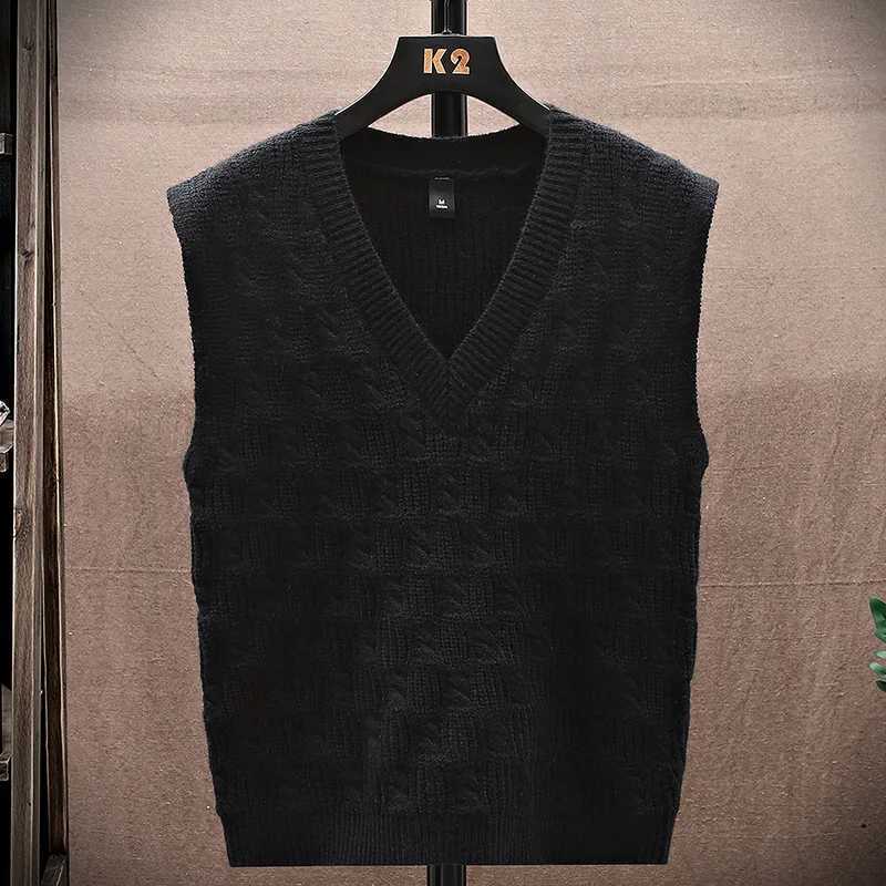 Mens Sleeveless Cable Knit Vest V Neck Silhouette K2 Hanger Preppy Casual Aesthetic Daily Campus Outfits TrendXJ250904
