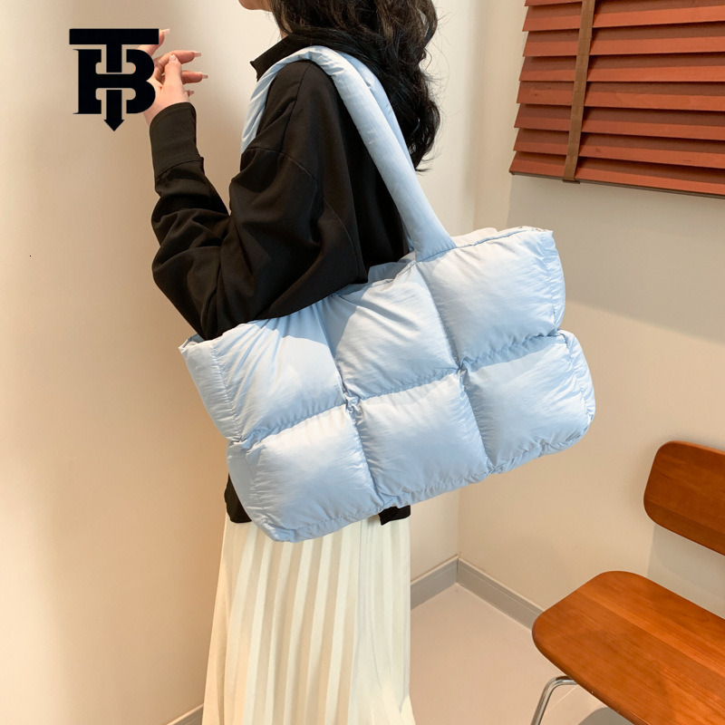 TB BHULAMTE Large Capacity Casual Shoulder Underarm Bag Down Jacket Bag Fashion Versatile Cloud Tote Bag Puff Designer s bag Bag Wholesale