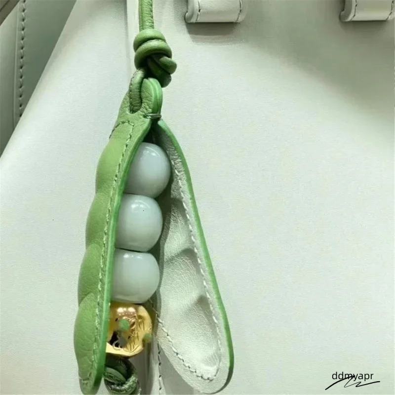 Original Charm Classic National Style Pea Pod Pendant Phones Decoration Bag Accessories Ddmyday 250325 Ddmyday