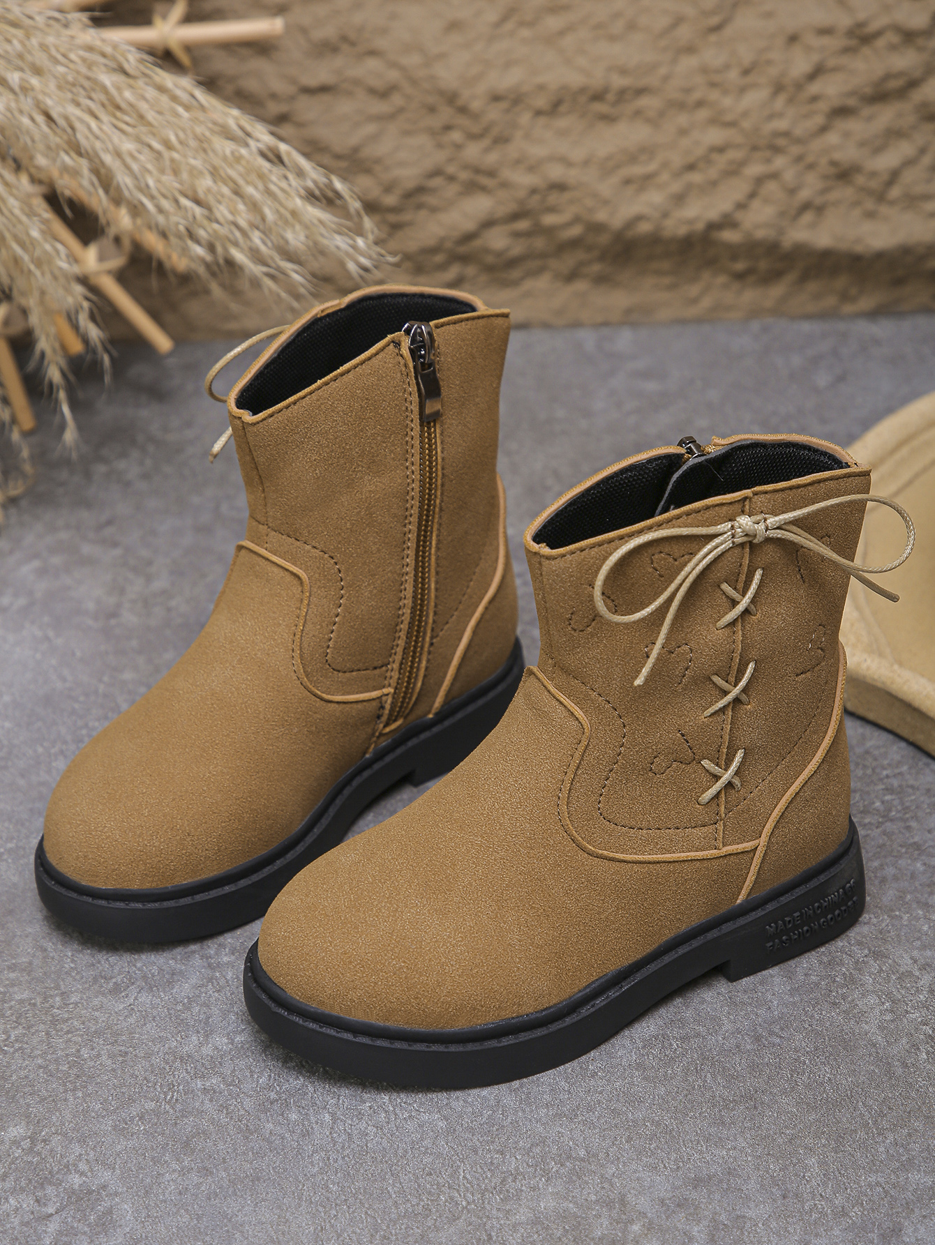 Western cowboy boots - perfect for both autumn and winter, suitable for various casual occasions Martin boots.