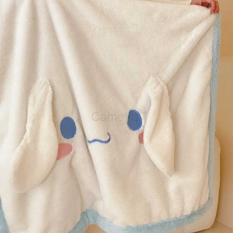 Sanrio Hello Kitty Rabbit Plush Blanket Kuromi melody DoubleSided Thickened Flannel Cover Blanket Office sofa Warm nap blanket L250904