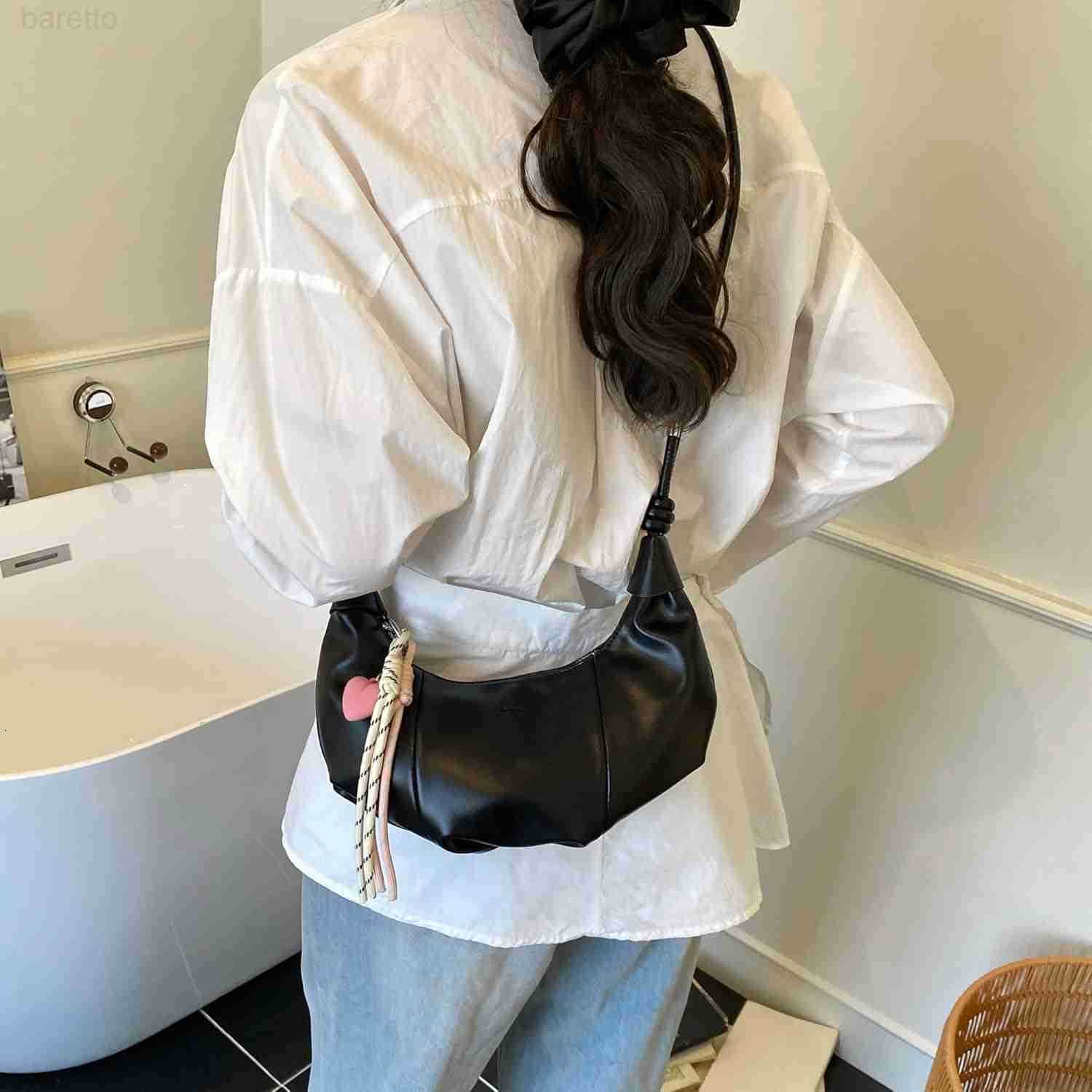 Small Shoulder Purse for Women Summer Crescent Hobo Bag Y2K Trendy PU Leather Crossbody Handbag with Adjustable Strap M250903