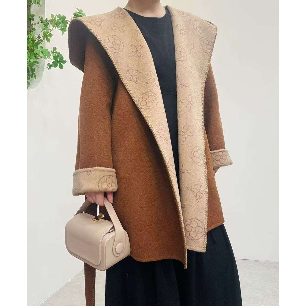 Fifth Avenue 2025 Autumn Elderly Flower High Luxury Socialite Hooded Extended Double-Sided Wool Coat With Belt For Women