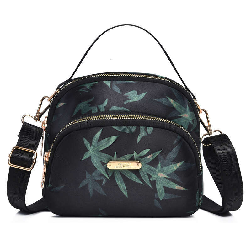 New Water-Resistant Casual Shoulder for Women, National Style Printed Handheld Shell Bag, Large Capacity Commuter Crossbody Bag