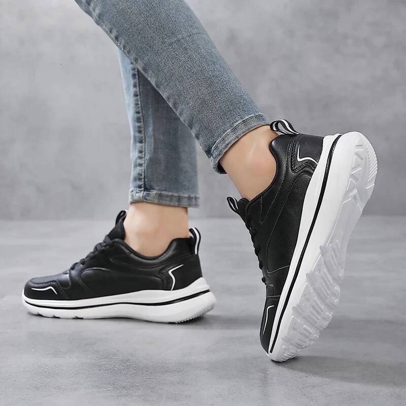 Women Casual Running Sport Mesh Breathable Female Walking Jogging Shoes Comfortable Black White Tennis Sneakers ddmysaturn