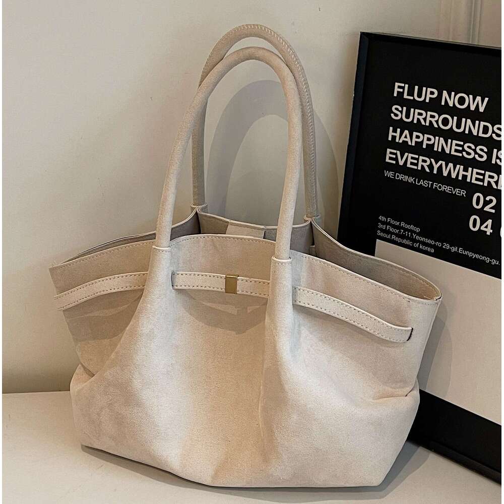 DHEssentials 2025 Large Tote, PU Women's Shoulder Bag, Magnetic Closure & Striped Design