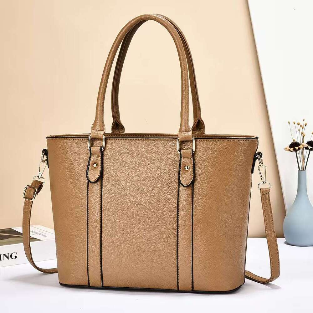 2025 New Trendy Stylish Fashionable Elegant Women's Single Shoulder Handbag Crossbody Bag