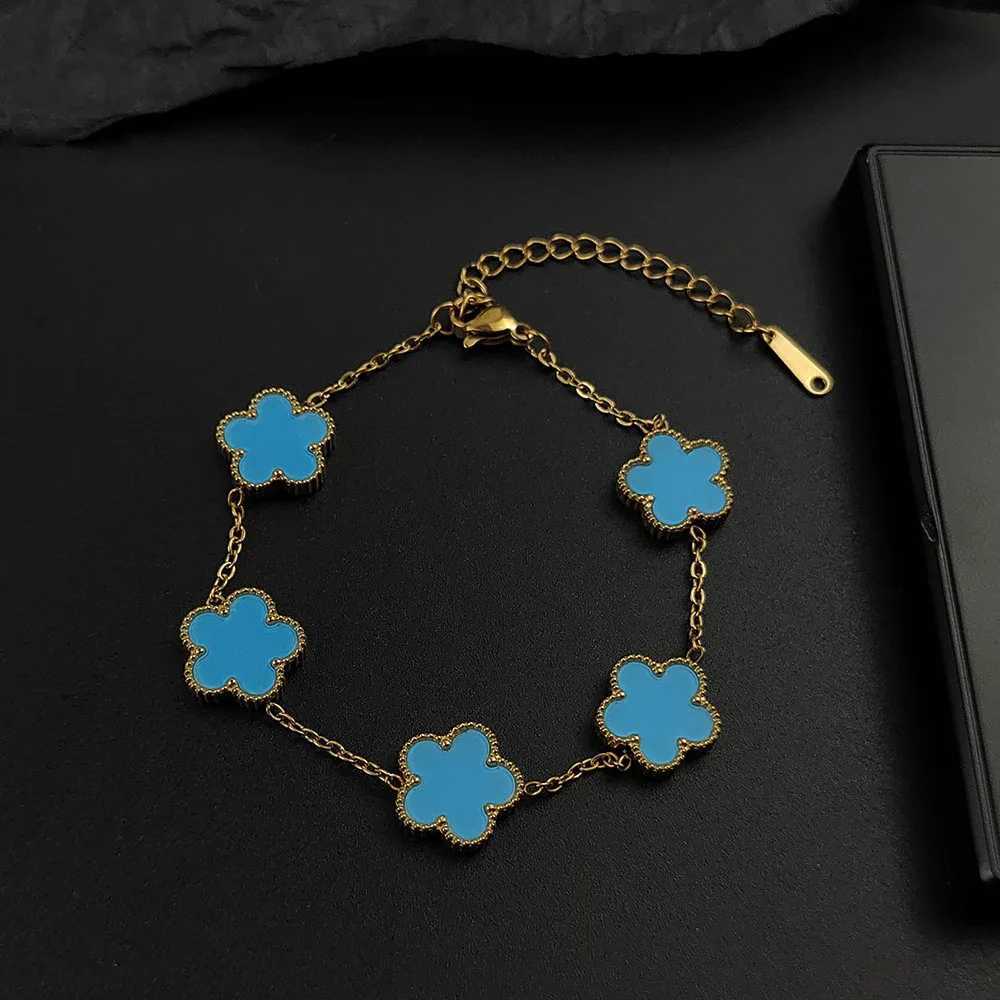 Mussel five plum blossom stainl steel womens exquisite chain bracelet 18K gold plated light luxury lucky jewelryXJ250904