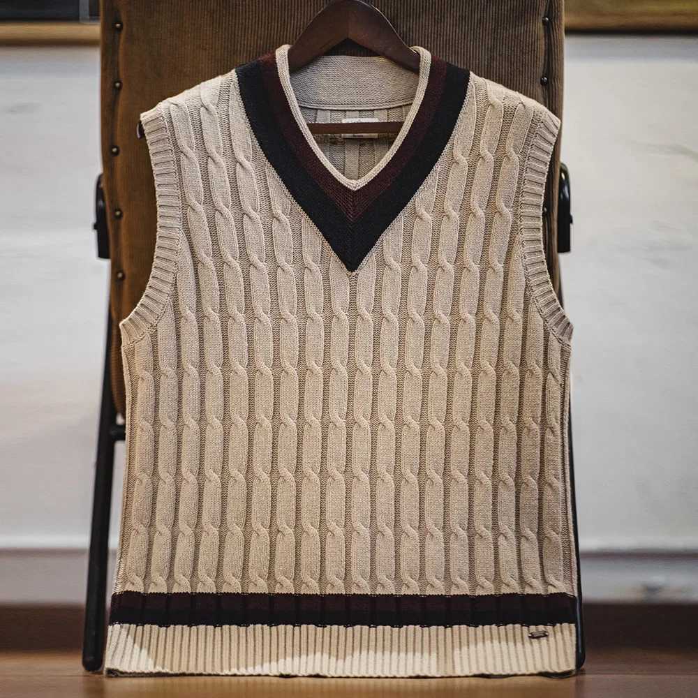 Maden Retro Ivy Knit VNeck Sweaters Vest ColorBlock Sleeveless Classic Versatile Mens Khaki Tops with Preppy Style for AutumnXJ250904