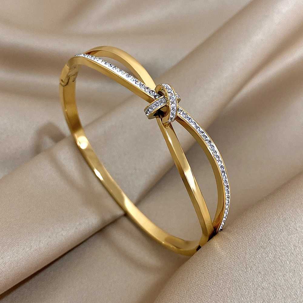 304 Stainless Steel With Rhinestone Inlaid Knot Bangles Bracelets for Women Statement Bangle Wrist Waterproof Jewelry Gift Y250904