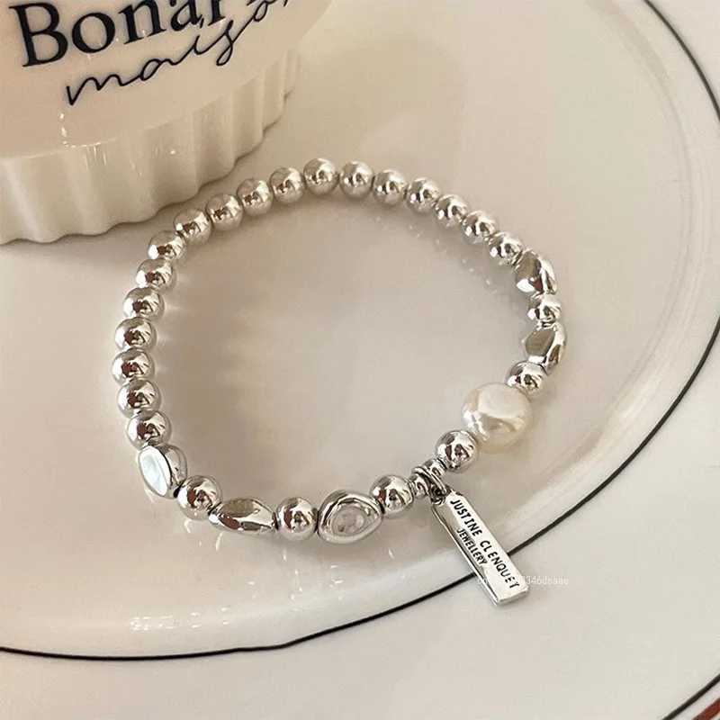 Fashion Irregularis Pearl Bracelets Silver Color Ladies Bracelet for Women Bead Chain Imitation Pearls Party Jewelry GiftXJ250904