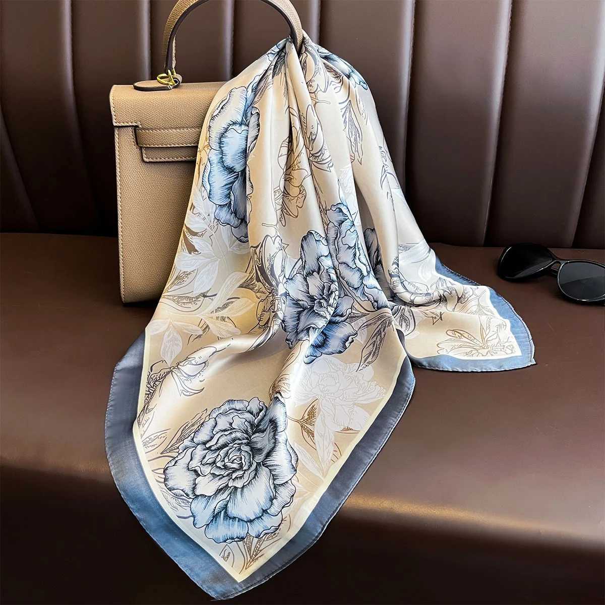 Designer Scarf Square For Wen Satin Band Print Bag Scarves Band Fashion Lady Hair Shawl Wrap Fa Neckerchi Hijab G250904