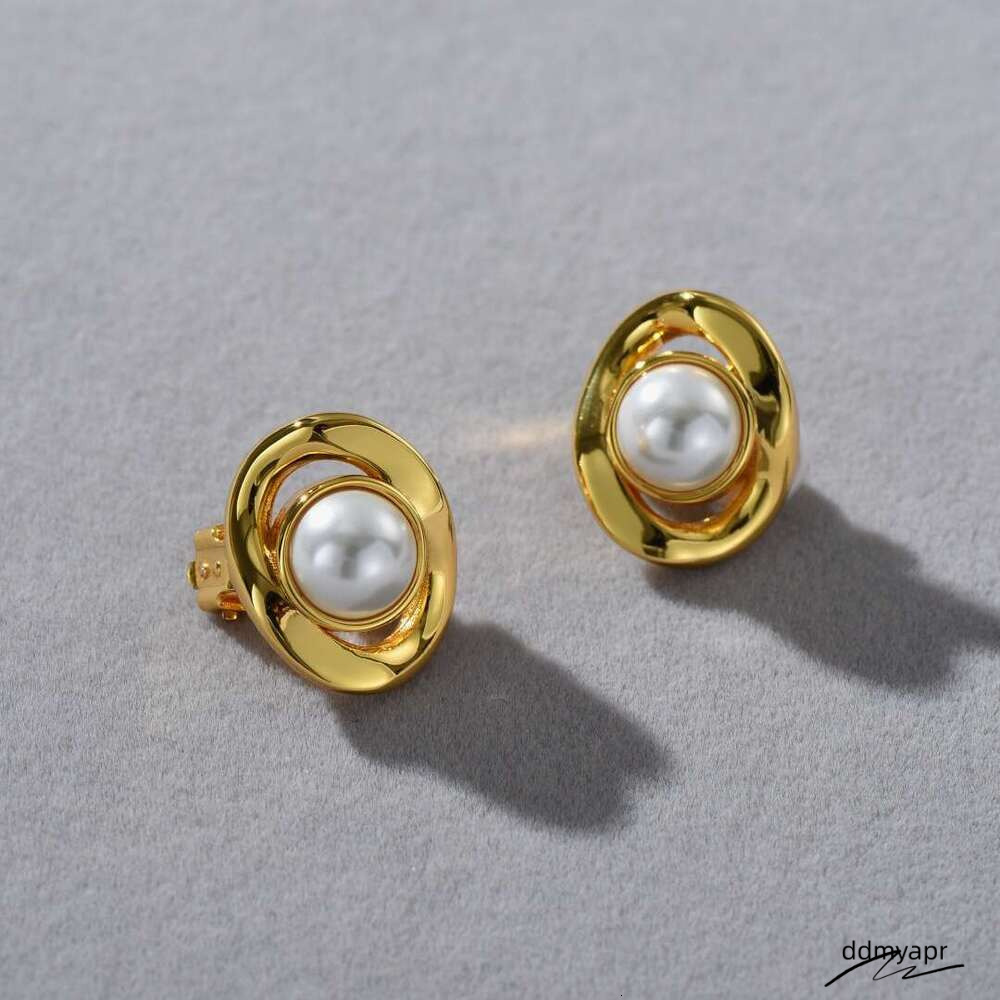 Ddmyday Spring And Autumn New High-End Metal Brass Gold-Plated Irregular Hollow Inlaid Pearl Earrings Simple Ear Clips Ddmyday