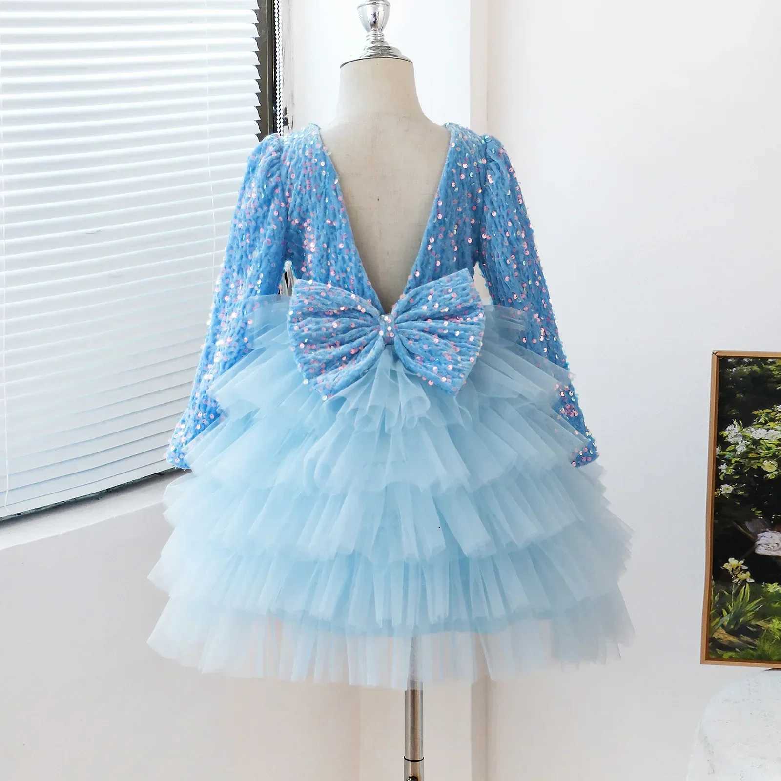 Little Girls Party Dress for Flying Sleeve Solid Child Clothes 2024 New Flower Girl Birthday Princess Dress for 3-8 Years Kids Summer Z250904