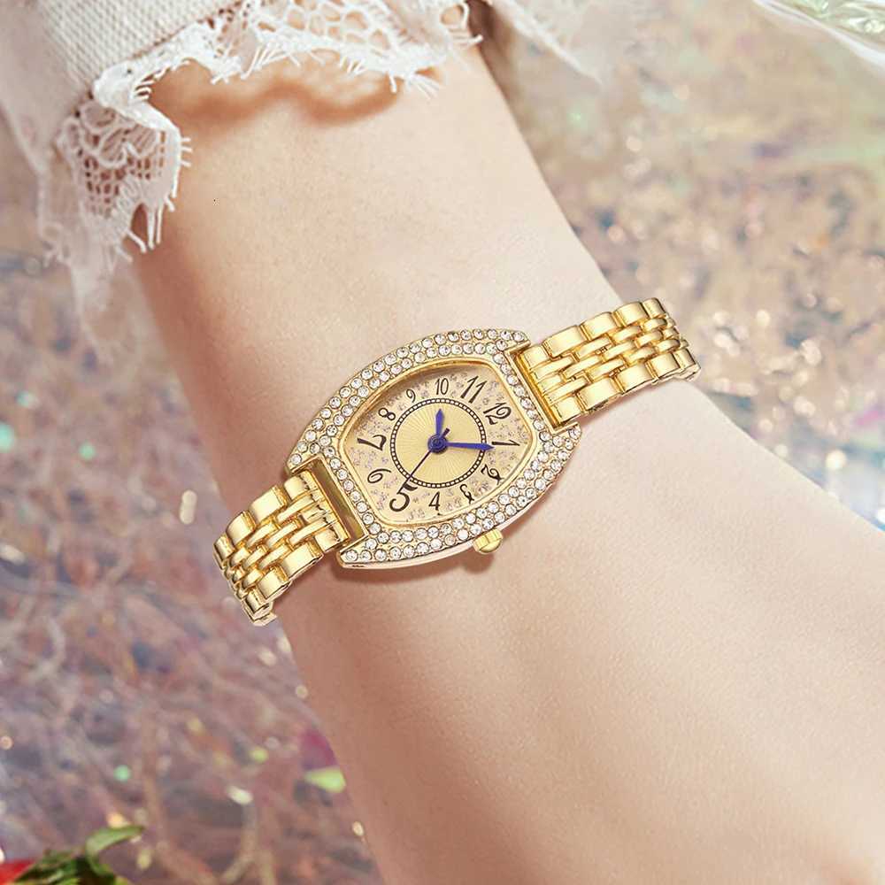 1PCS Wens Luxury Trendy Digital Sc Quartz Watch Suitable for Daily Clothing Matching as a Gift for Friends and Mothers X250904