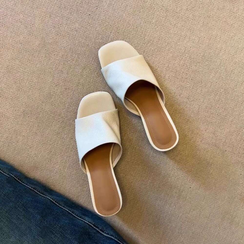 Sheepskin Version Super Soft White-Enhancing Genuine Leather Sandals with Thick High Designer Shoe Heels and Single Strap Slippers