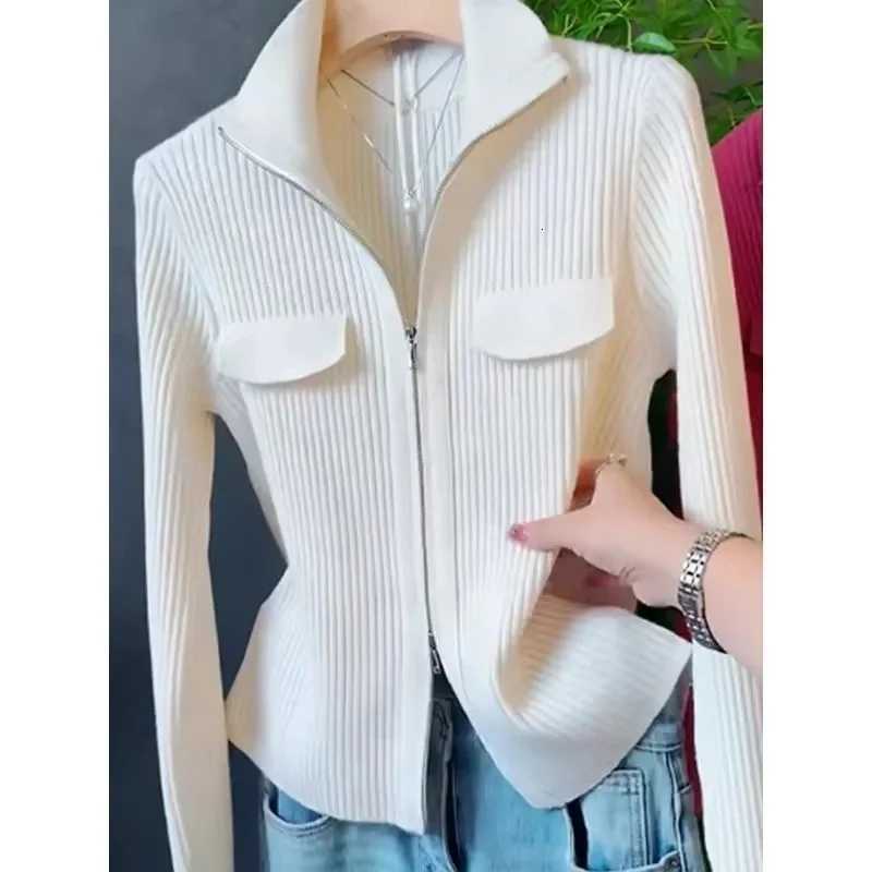 Fashion Zipper Short Knitted Cardigan Sweater 2025 Spring Autumn New Korean Solid TurnDown Long Sleeves Knit Coat Female Tops M250904
