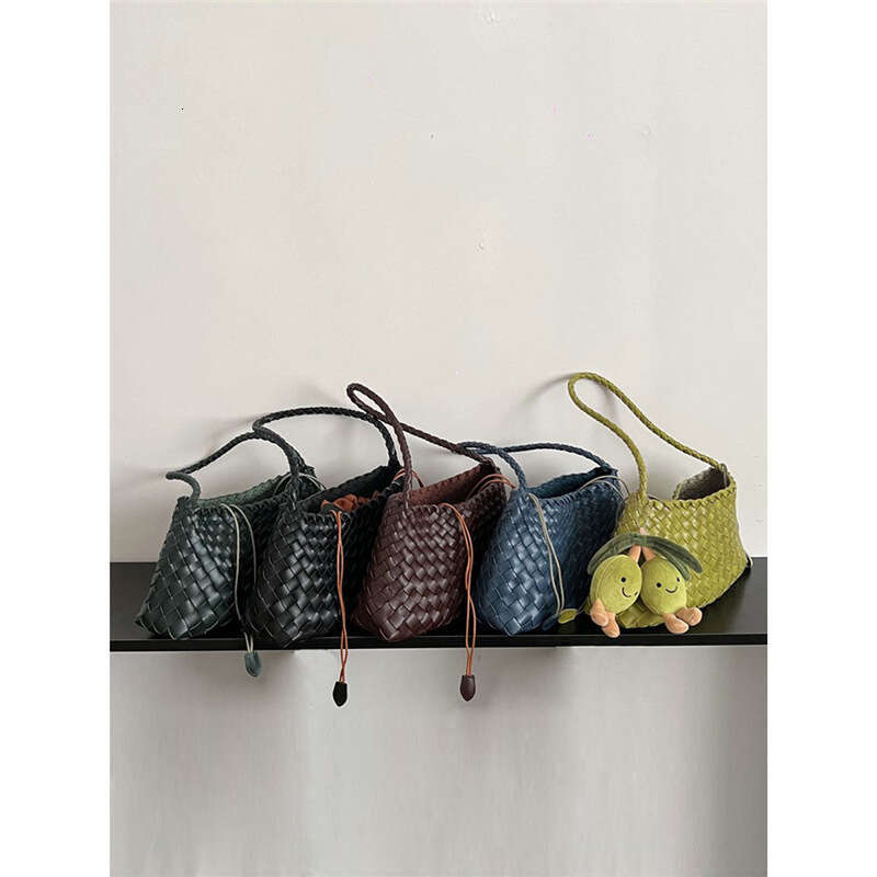 2025 New Genuine Leather Handwoven Underarm for Women High-end Versatile Vintage Handbag Shoulder Mother and Child Bag