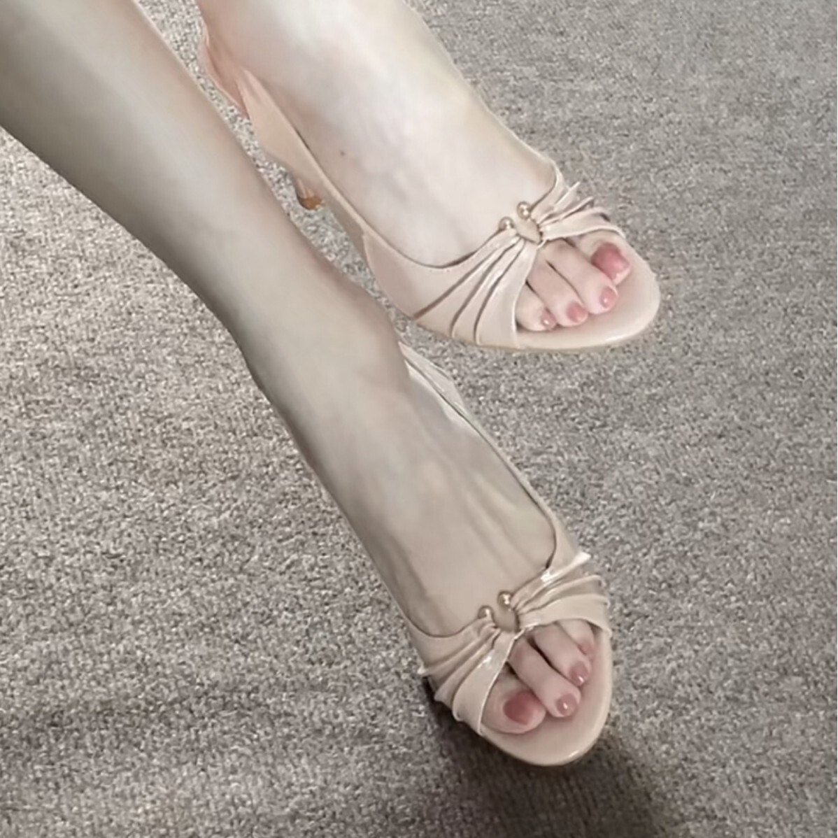 2025 Designer's New Women's Metal Buckle Open Toe Stiletto Sandals