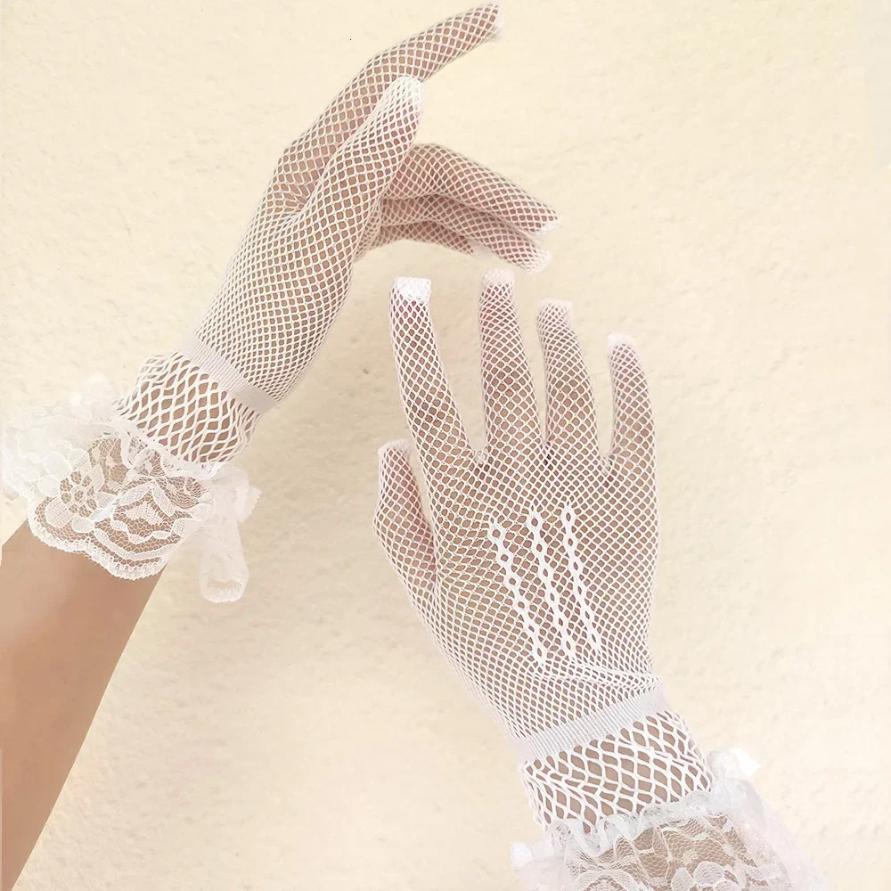 Black White Summer Uvproof Driving Gloves Female Thin Fishnet Mesh Gloves Fashion Ruffle Full Finger Lace Mittens250904