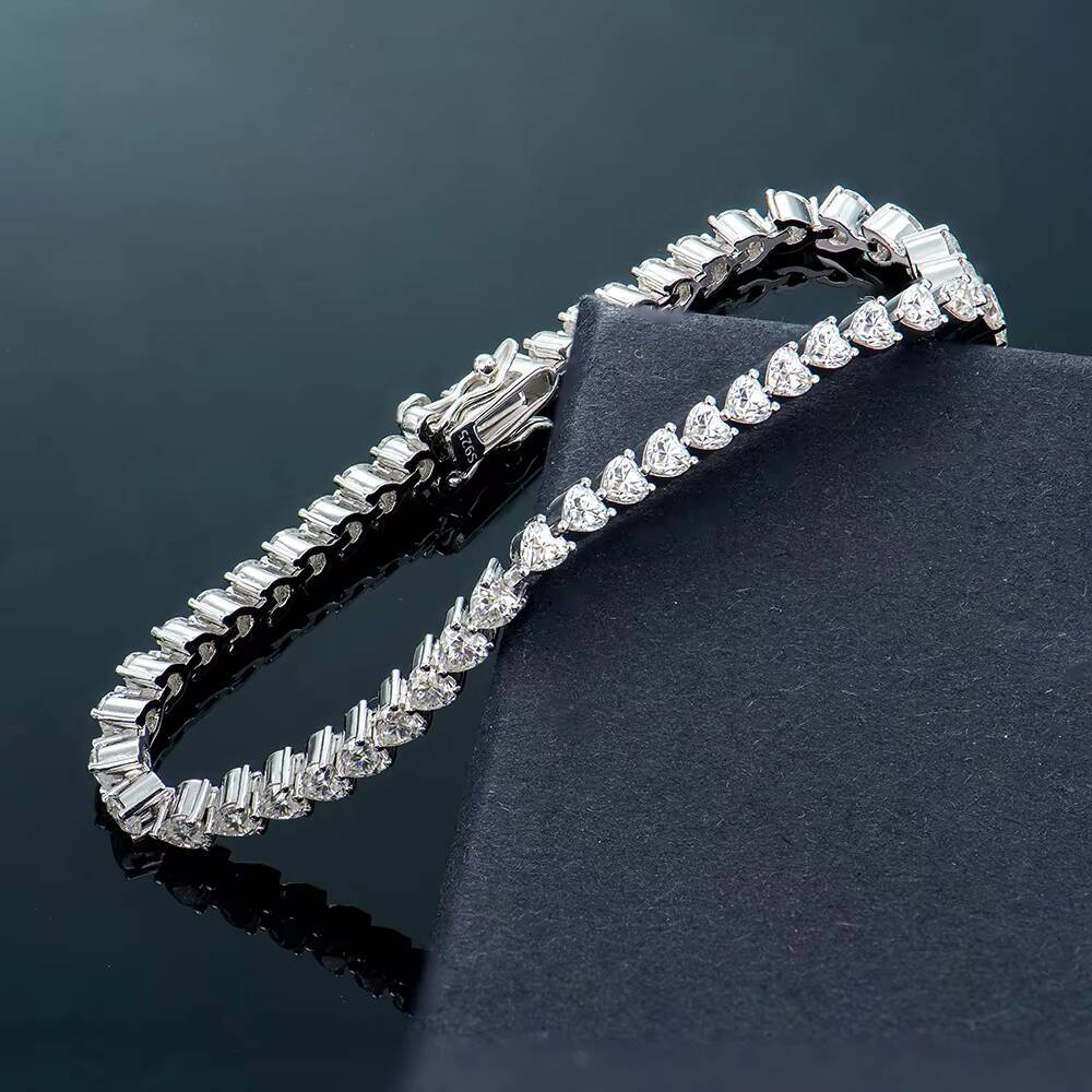 White Gold Plated Hiphop Jewelry 6mm Tennis Link Chain with 33 Heart Moissanite 925 Silver Bracelet