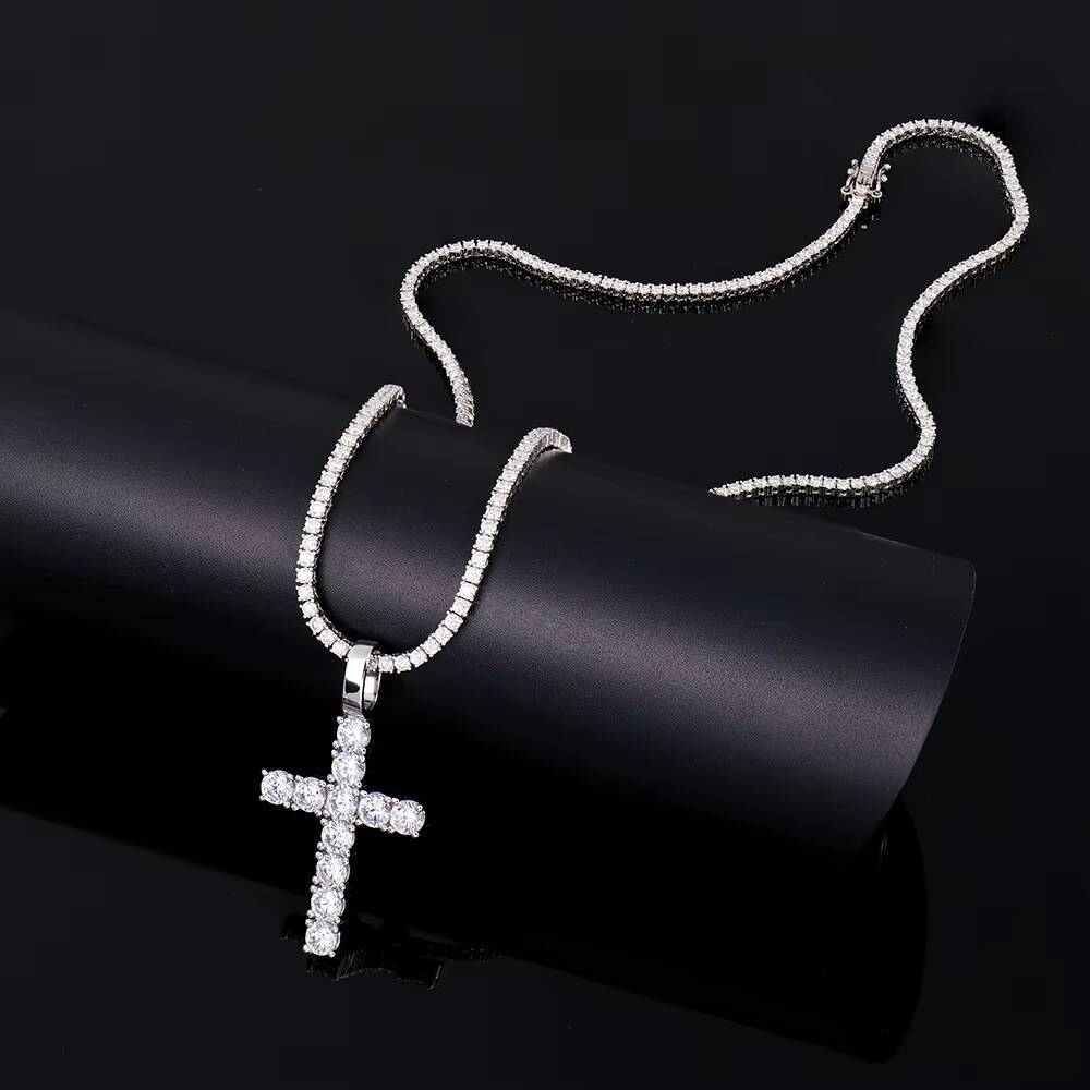 Wholesale 925 Silver Moissanite Cross Pendants Hip Hop Jewelry in Stock Men Women Iced Out Fashion Cross Charms Pendant