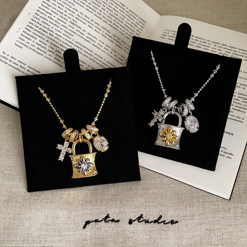 Heavy Craft Light Niche Zircon Circle Tassel Necklace for Women Simple Personality Versatile Fashion Choker Collarbone Chain