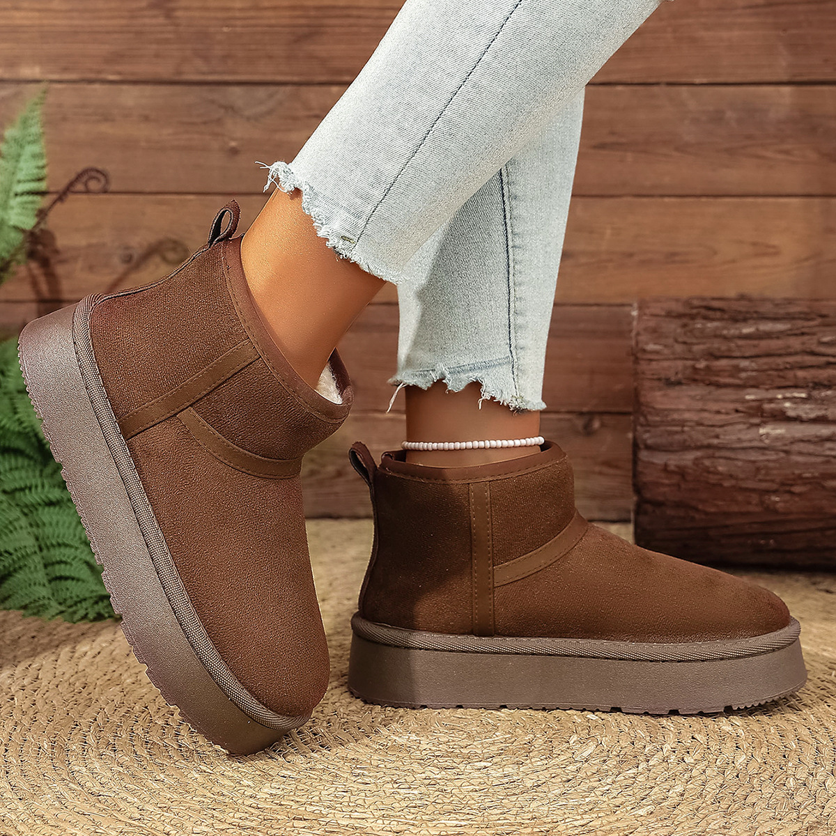 Free shipping designer Boots Snow boots women in winter thick warm short boots with added fleece cotton shoes