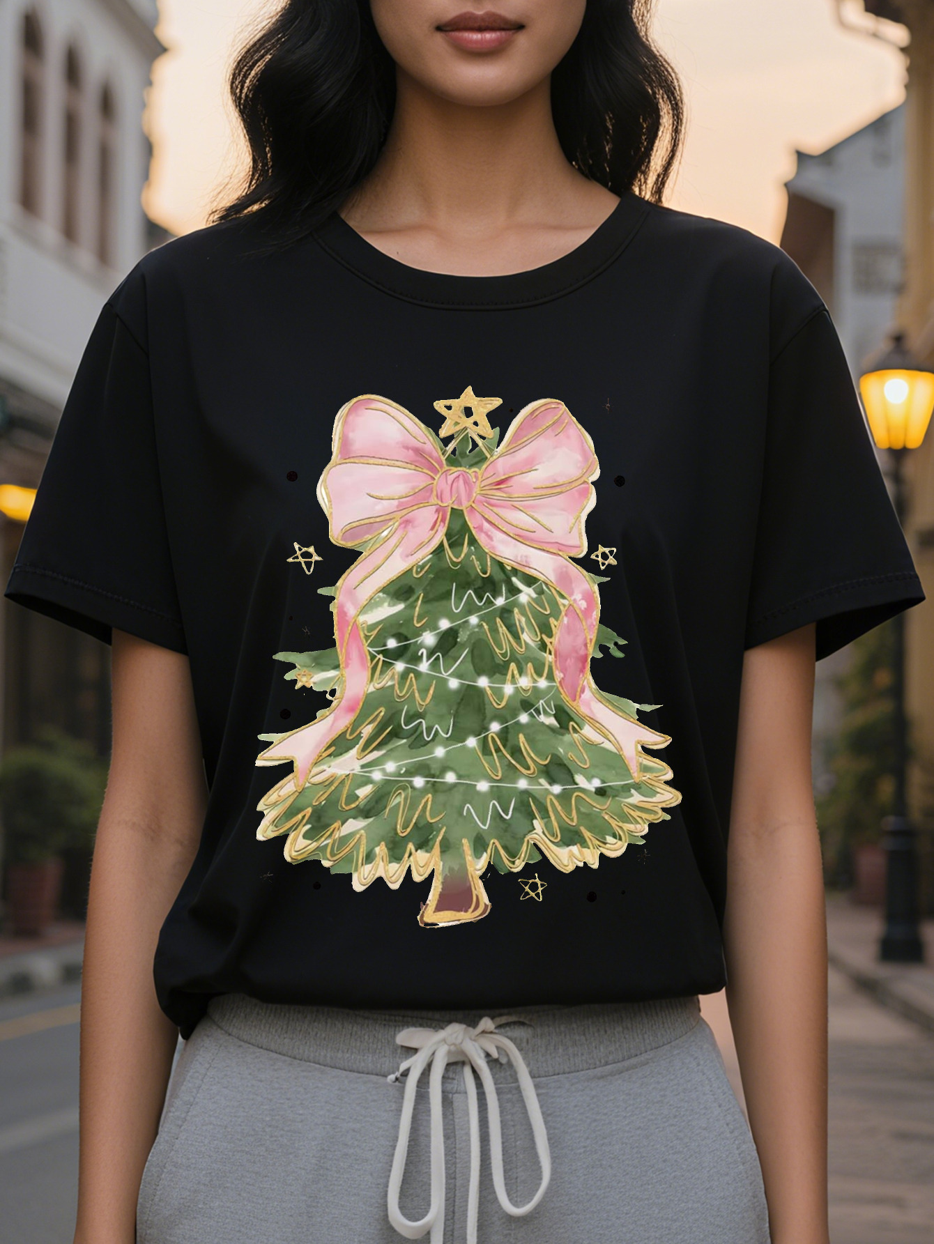 1 elegant women's Christmas tree T-shirt, round neck casual top, cotton mid-length seasonal graphic T-shirt
