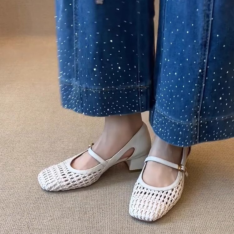 Designer 2025 New Women's Multi functional Thick Heel Woven Hollow Fashion Single Shoe