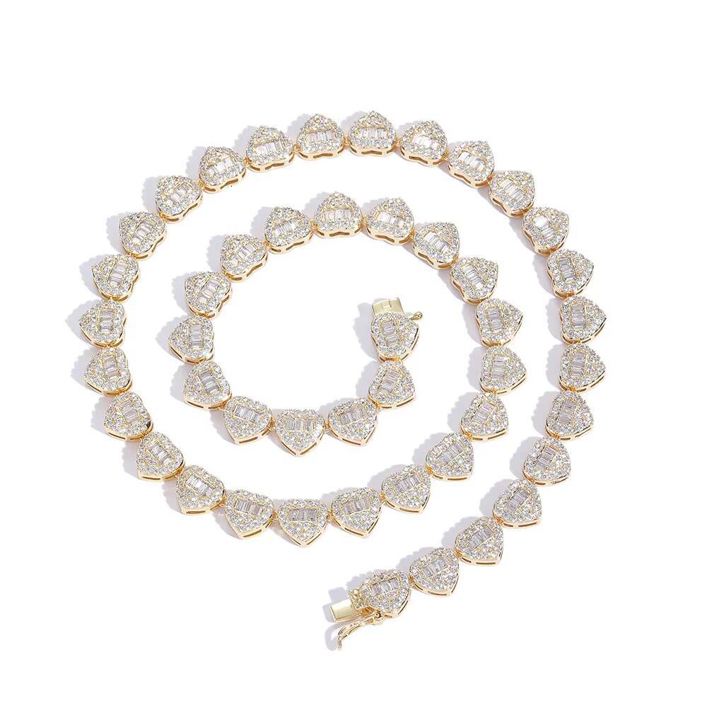 New Design Fashion Luxury Brass Heart Shape Ice Crystal Zircon Necklace for Women