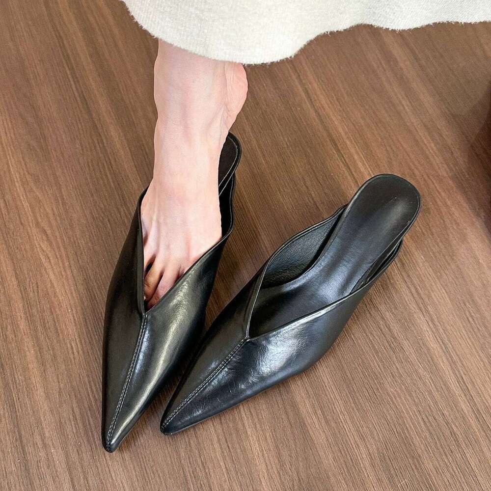 35-42 Plus Size Designer Shoe Super Slimming Pointed Toe for Women Outdoor Wear Spring/Summer 2025 Thin Heel Mules