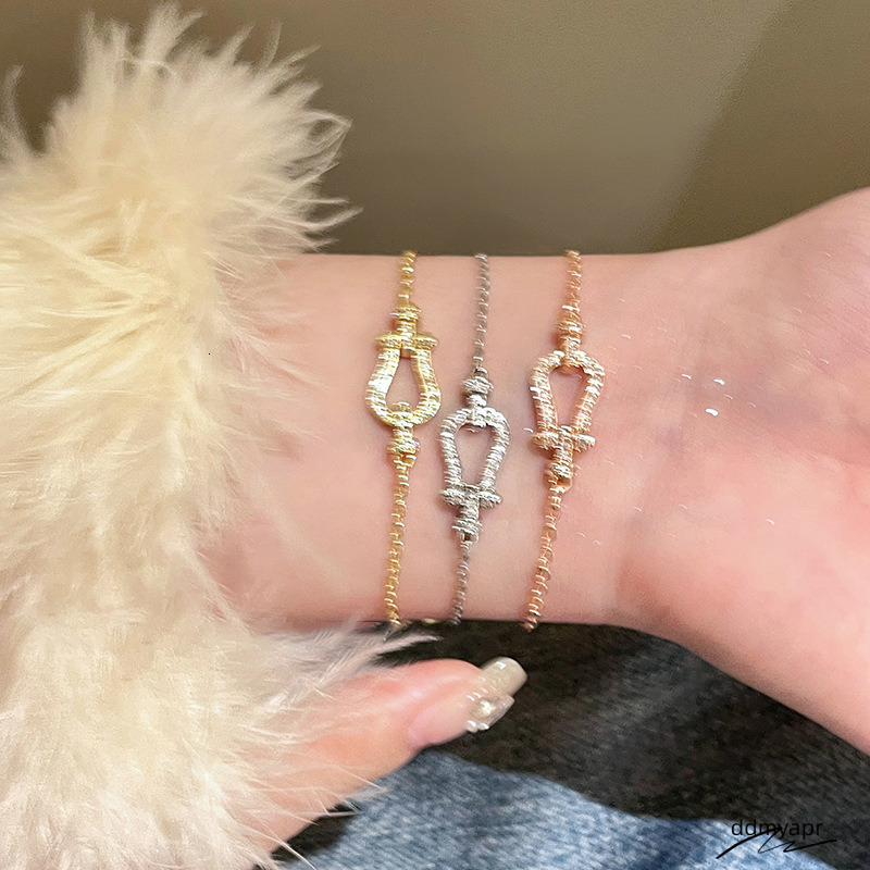 Gold Tone Textured Charm Bracelet With Chunky Chain Trendy Romantic Ddmyday Jewelry Gift For Her High Quality And Bold Accessory Ddmyday