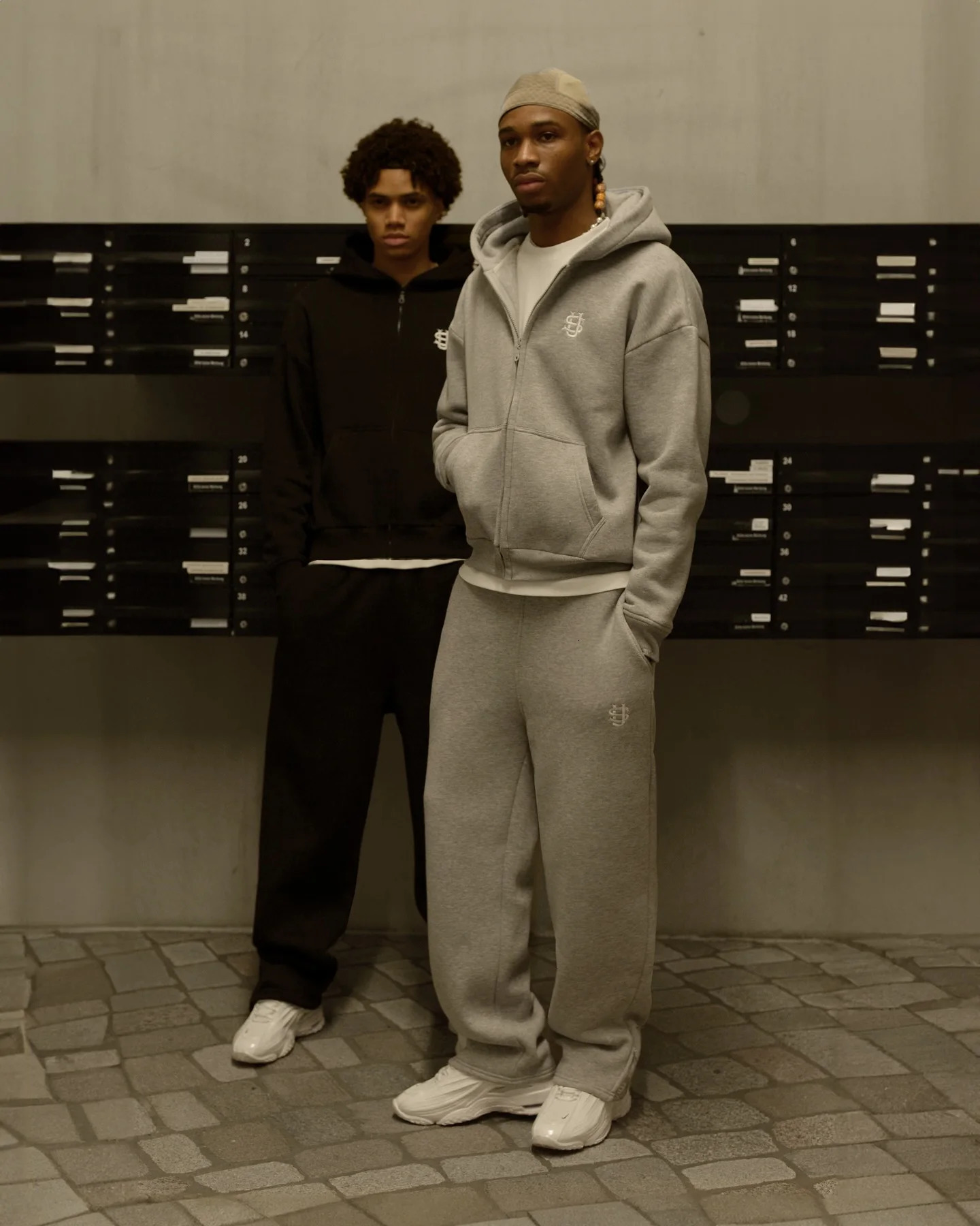 Y2K Oversized Hoodie Zipper y Sweatshirt with Hood for Men and Women Harajuku Fashion Pants 2pcs Sets 250904