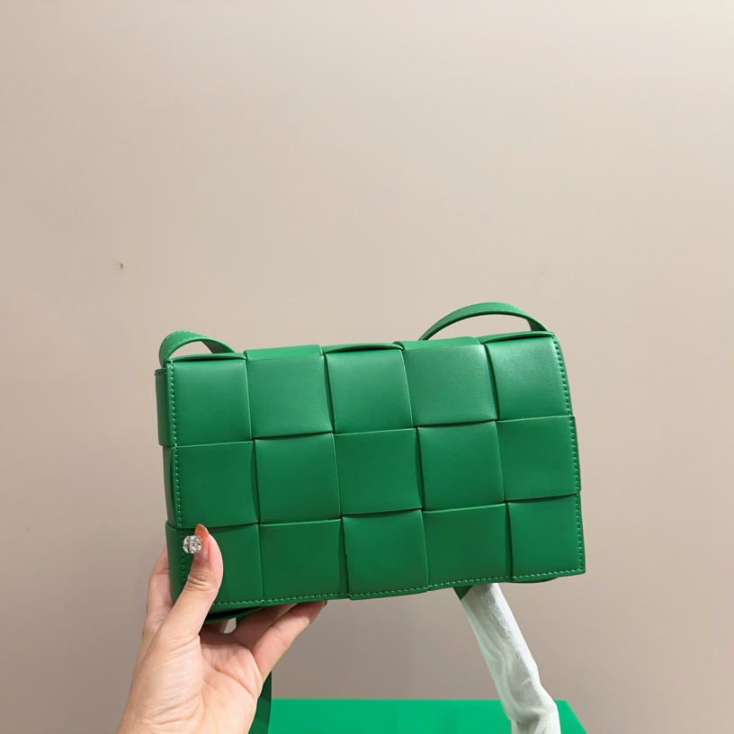 Shoulder Tote Woven Women's Handbags Crossbody Bags Designer Styles 2025 New Arrivals Square Clutches Large Bag