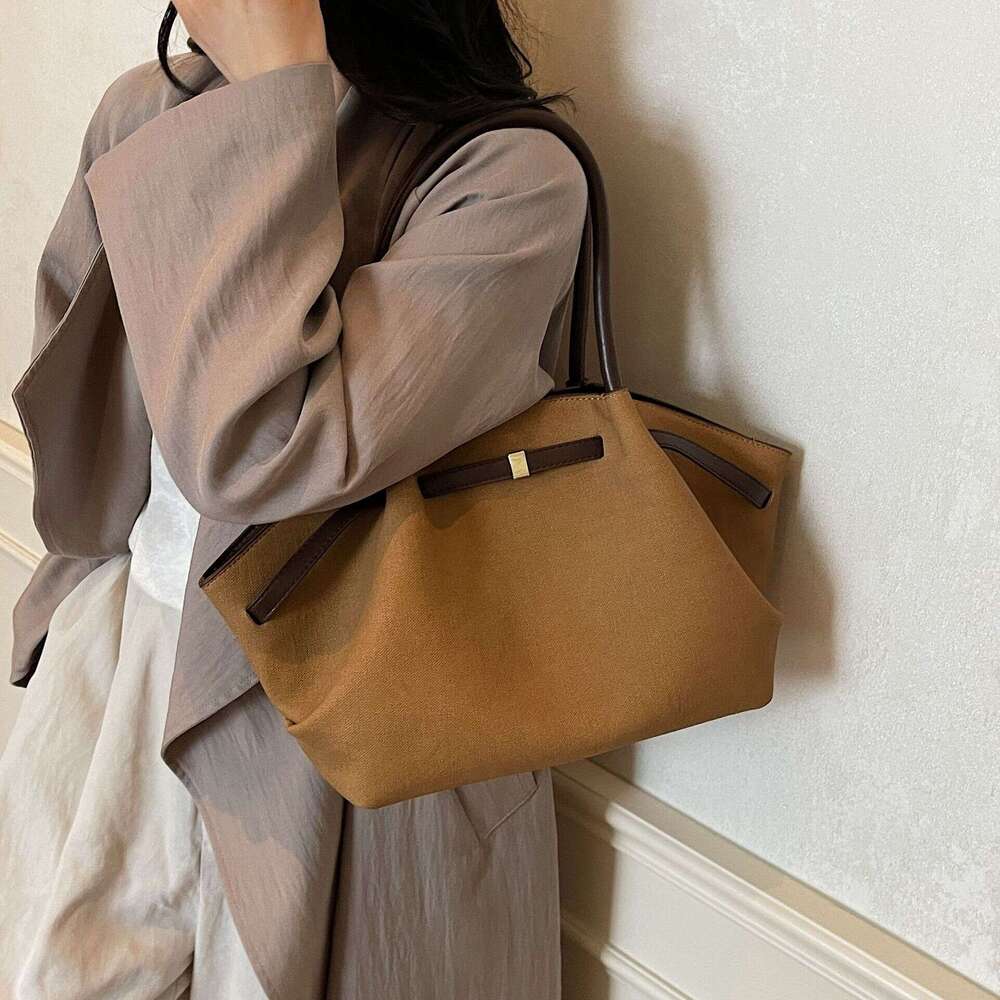 DHEssentials 2025 Women's Tote, Large Capacity PU Shoulder Bag, Magnetic Closure