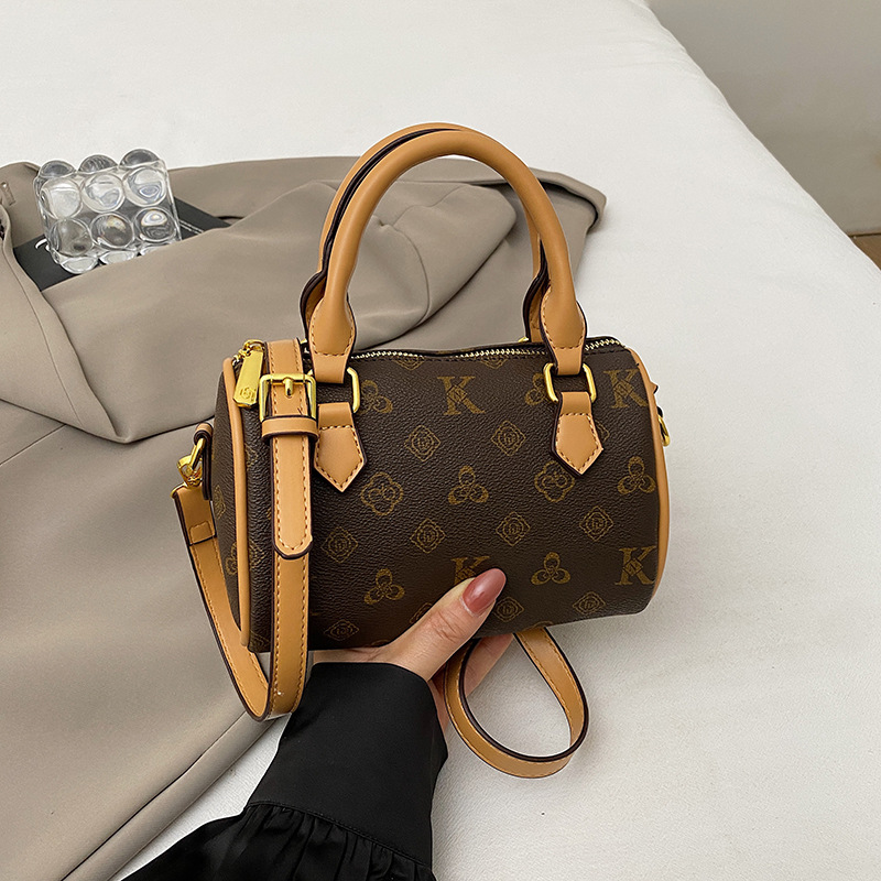 High-end cross-border bag for women 2025 new fashion European and American small Boston bag temperament printed shoulder messenger bag