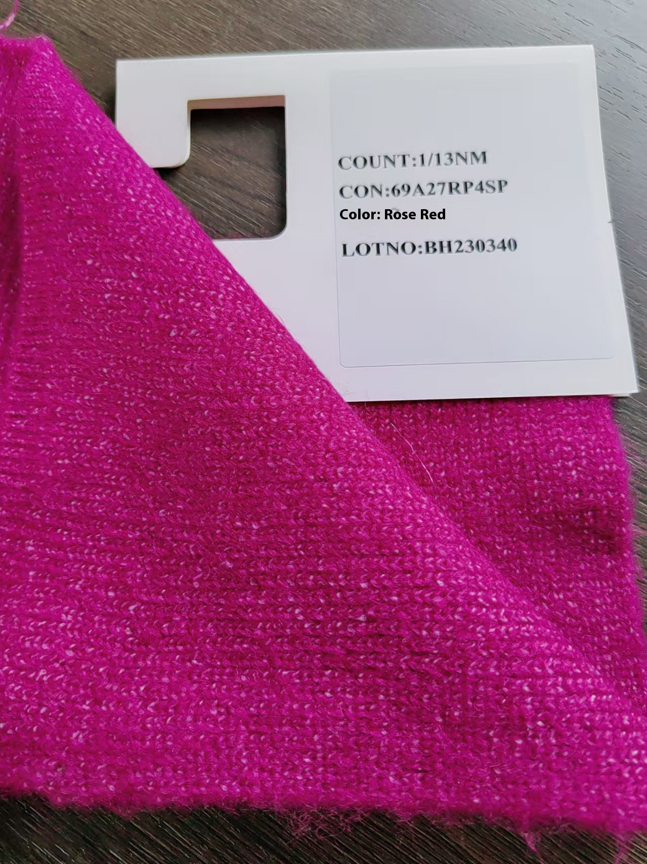 Manufacturer-Direct Custom Knit Fabrics for Fall/Winter Outerwear Sweaters - Chunky Knit Materials