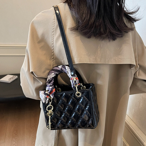 New Women s Crossbody Bag Autumn New Designer Bag French Niche Light Luxury Styel New Fashionable Women s Shoulder Bag