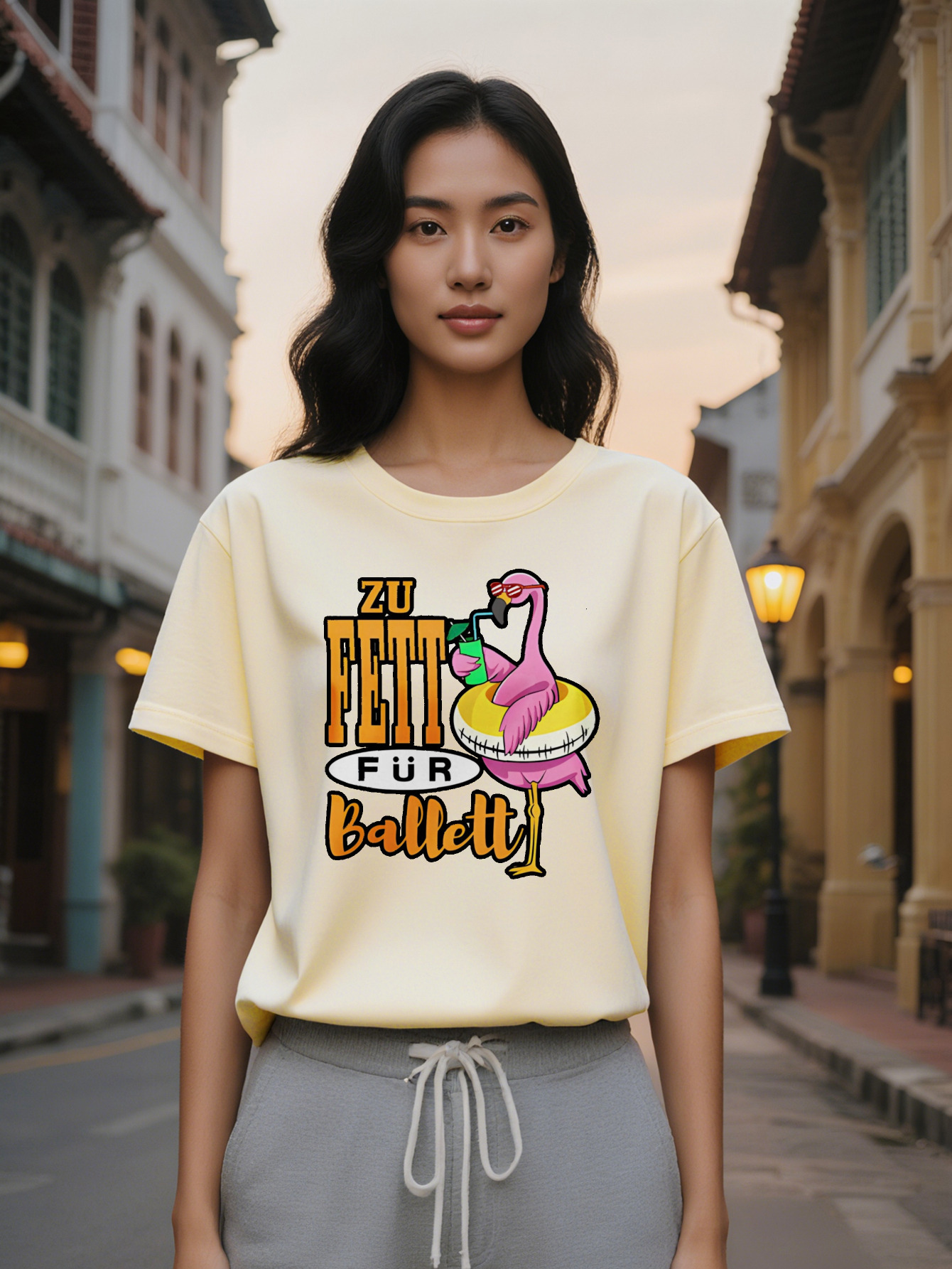 2024 Casual Crew Neck T-Shirt with Flamingo Glasses Print ZU FETT FUR BALLET Graphic Lightweight Summer Tee Perfect Gift