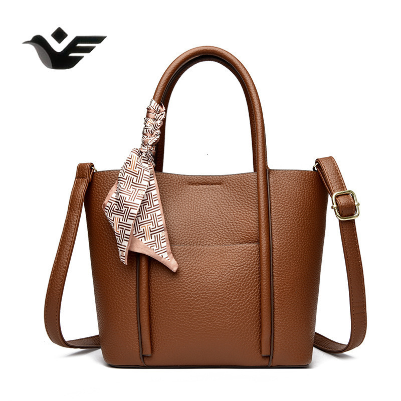 Feiyan Free Shipping New Designer Bag Luxury Shopping Bag 2025 Women's New Crossbody Commuter Large Capacity Tote Bag Fashion Trendy Shoulder Bag