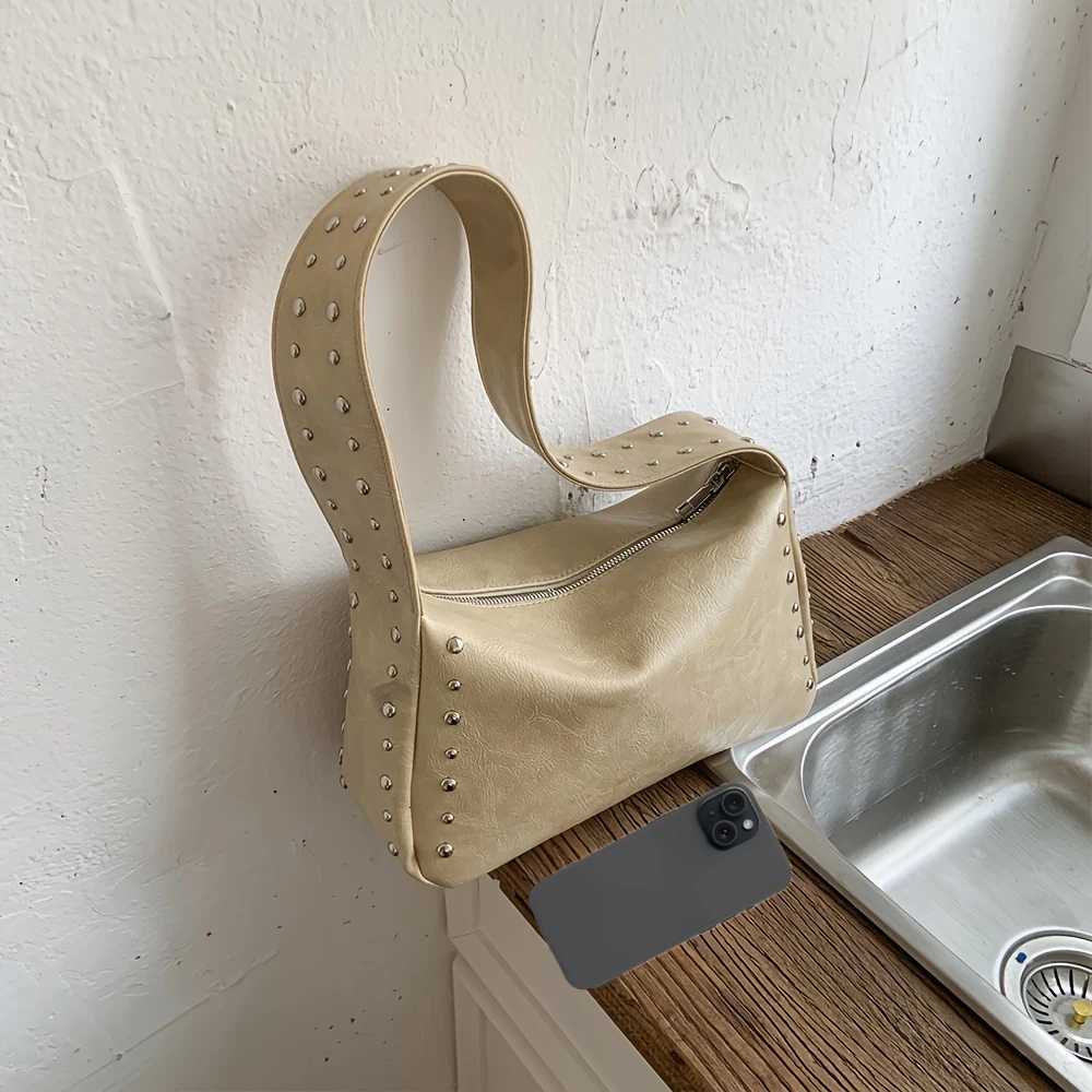 Small Bag Womens Summer Versatile 2025 New Fashion Single Shoulder Underarm Bag Niche Design Pillow Bag Z250903