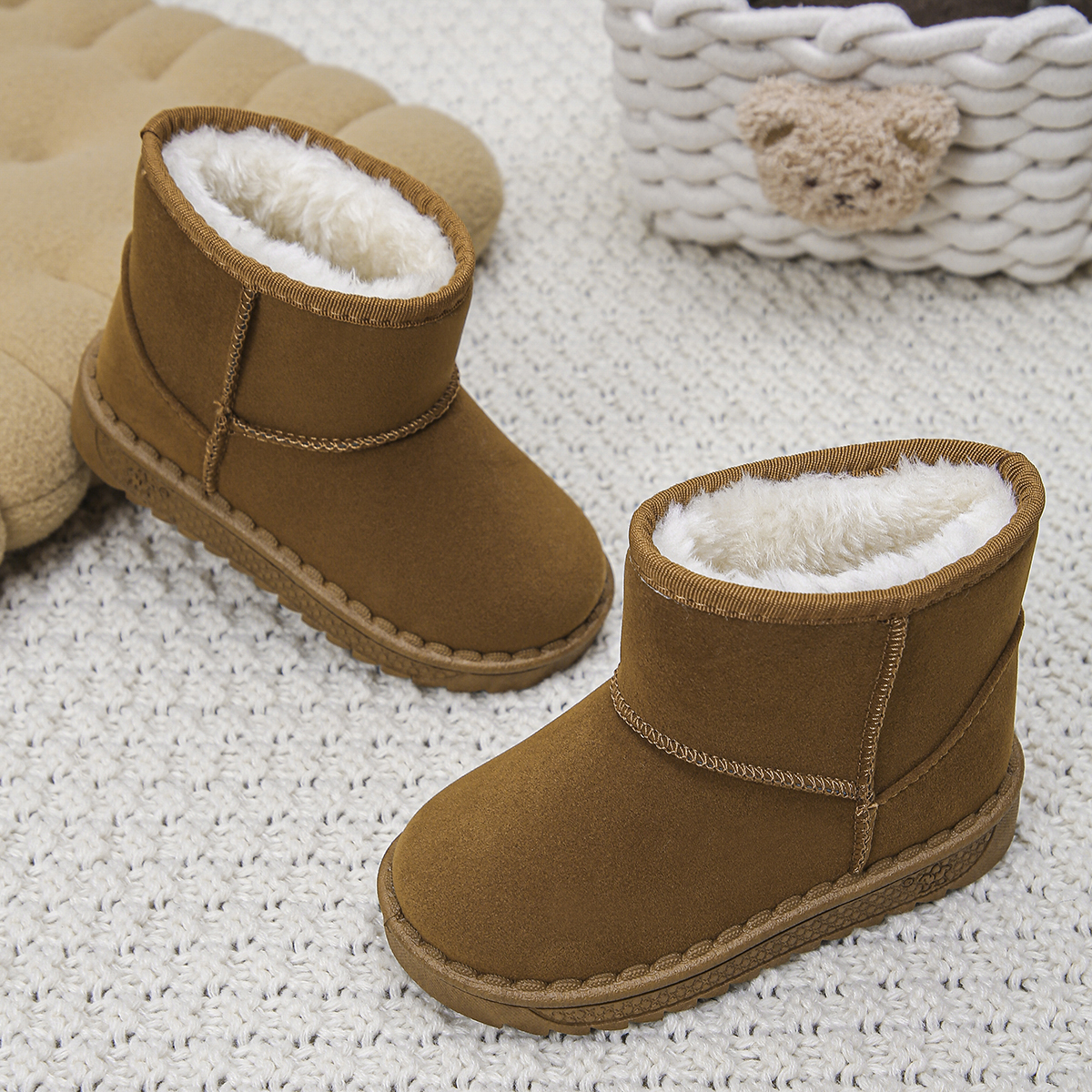 Leather snow boots for women - short boots