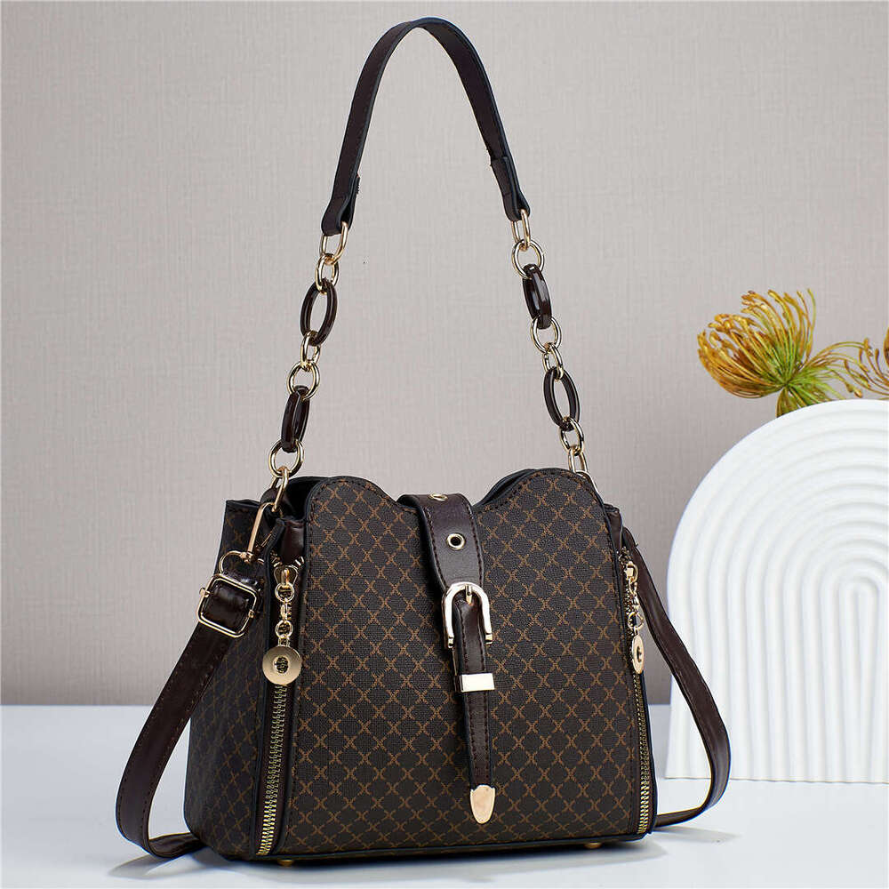 DHessentials Stylish Large Capacity Bucket Bag for Women | Vintage Soft PU Leather Crossbody Shoulder Bag | Minimalist Chic Daily Purse